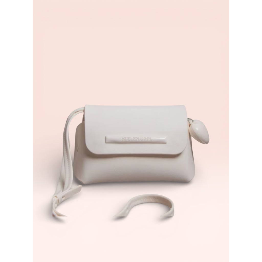 Bolsinha Feminina Pequena Suellen com Coração – Clutch, Necessaire Porta Maquiagem