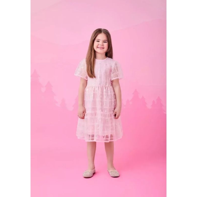 VESTIDO DE TULE COM FLORES EM PAETÊ MOMI