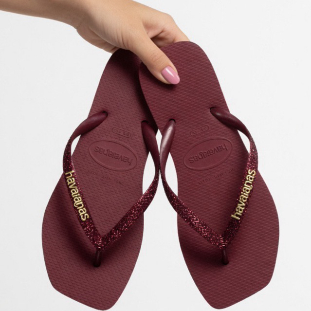 Chinelo Feminino com Glitter e Pingentes Elegante - Nova Tendência
