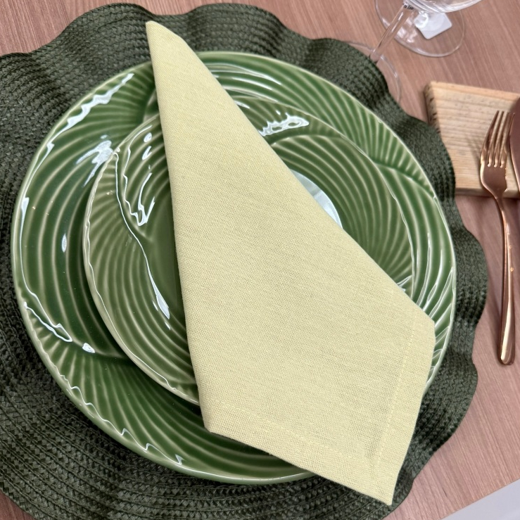 Kit Guardanapo de Tecido Linho Misto Amarelo 43x43 Canto Mitrado Mesa Posta Elegante