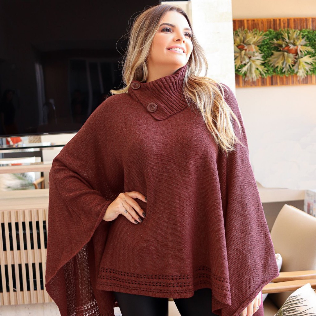 Poncho Feminino Tricot Gola Redonda Mousse Boho Detalhe Trançado