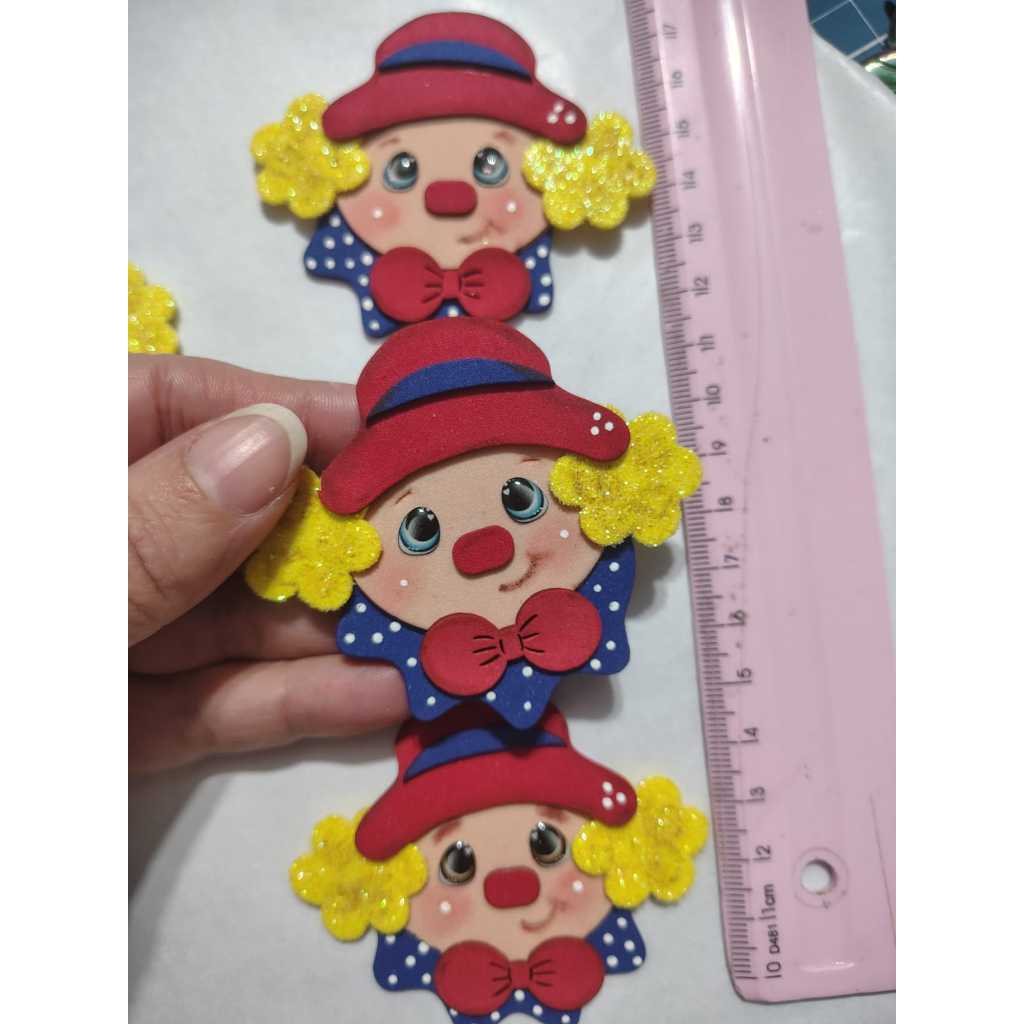 Palhaço de 6,5cm em EVA Aplique para decoração de ponteira de lápis, lembrancinha, bolo fake, aplique para enfeitar