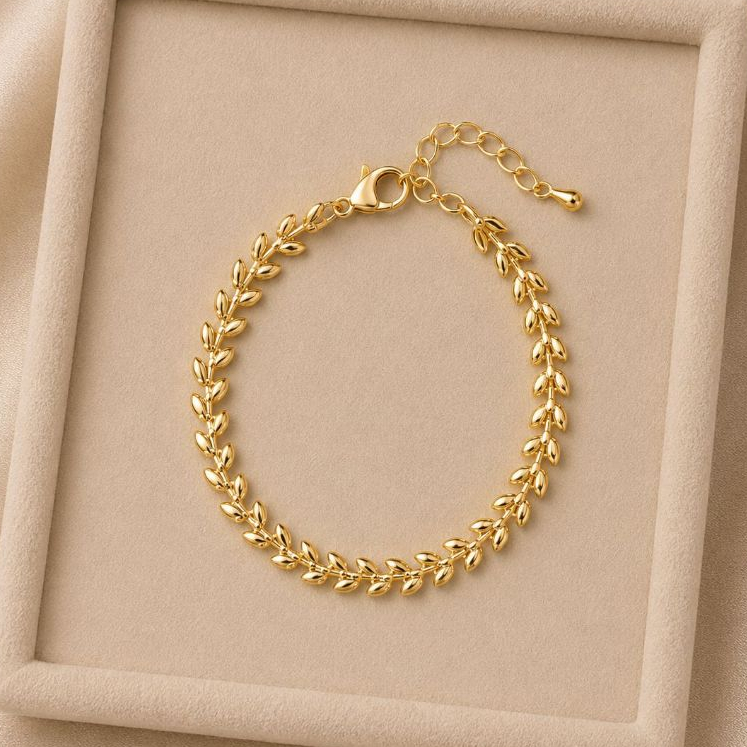 Pulseira Feminina Folhinhas Banhada a Ouro 18k Semijoia Delicada