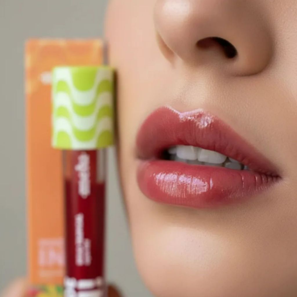 Aqua Tint Beijo Tropical Made In Melu Hidratante Lip Tint Vegano Longa Duração e Efeito Natural