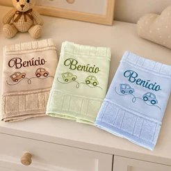KIT 3 Toalhas Bordadas Personalizadas com Estampa e Nome Bordado 30x45 Maternidade / Escolar / Bebê boca