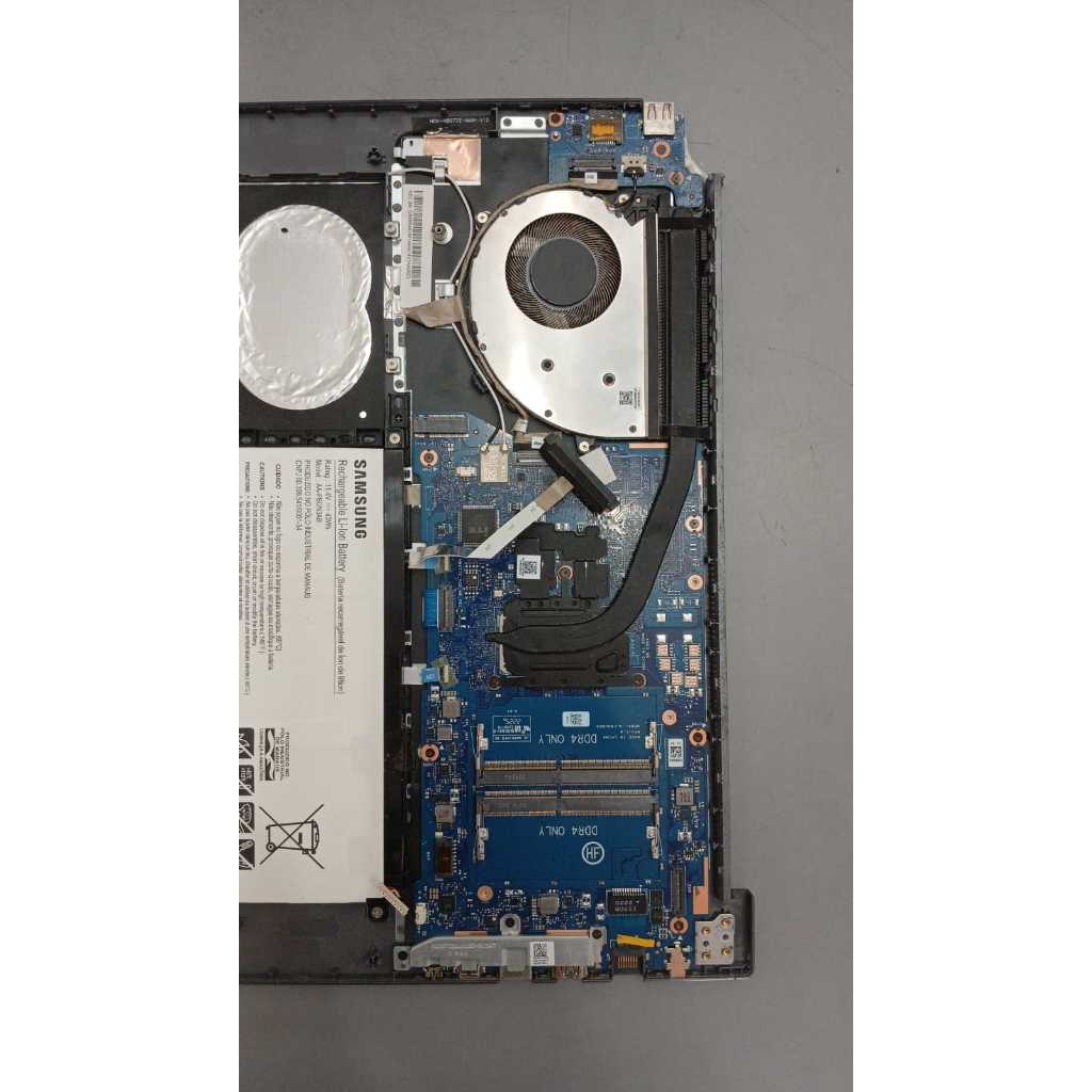Placa Mae Notebook Samsung Np550 I3 11 Geração Ddr4 + Cooler + Flat da Tela +  Wifi (Usado)