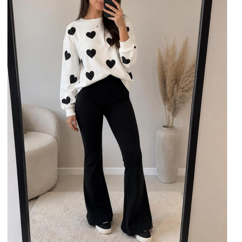 Conjunto De Moletom Feminino Blusa de Coração e Calça Legging Flare Quentinha Roupa para o frio em Alta Forrada