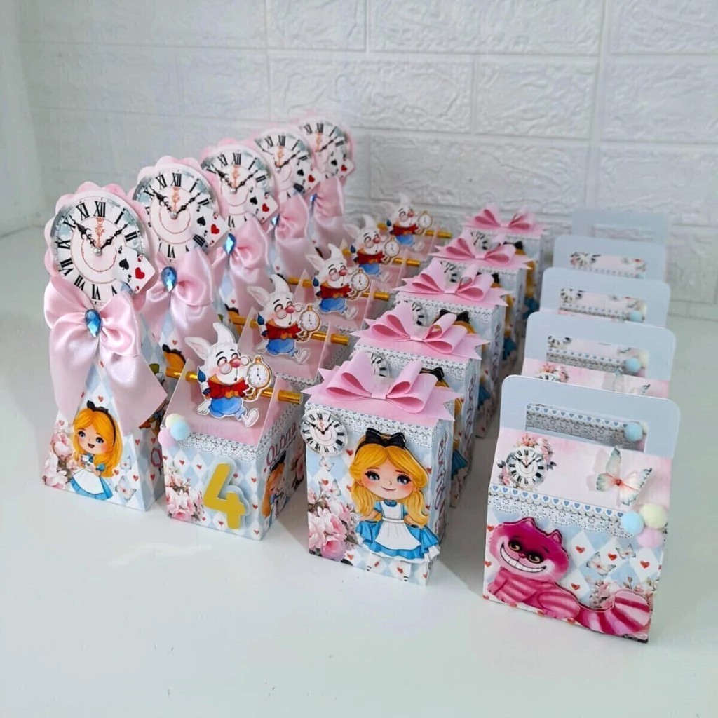 kit caixinhas Personalizadas ALICE NO PAIS DAS MARAVILHA -Pegue e Monte