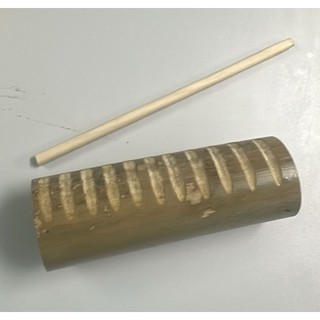 Reco Reco bambu P Percussão Samba Religioso Som Contação de Historia