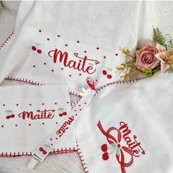 Kit Fraldas de Pano, Boca, Passeio e Ombro Menina Personalizada - Informe o Nome do Bebê no Chat