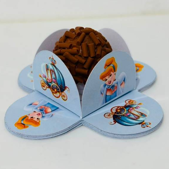 Forminha Personalizada no tema Princesa Cinderela Azul | Doce Brigadeiro | Aniversário | Feliz Aniversário | Parabéns