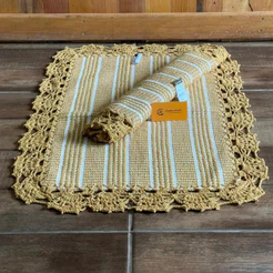 Par de Tapetes Avulsos com Bico de Crochê – 2 Unidades Artesanais