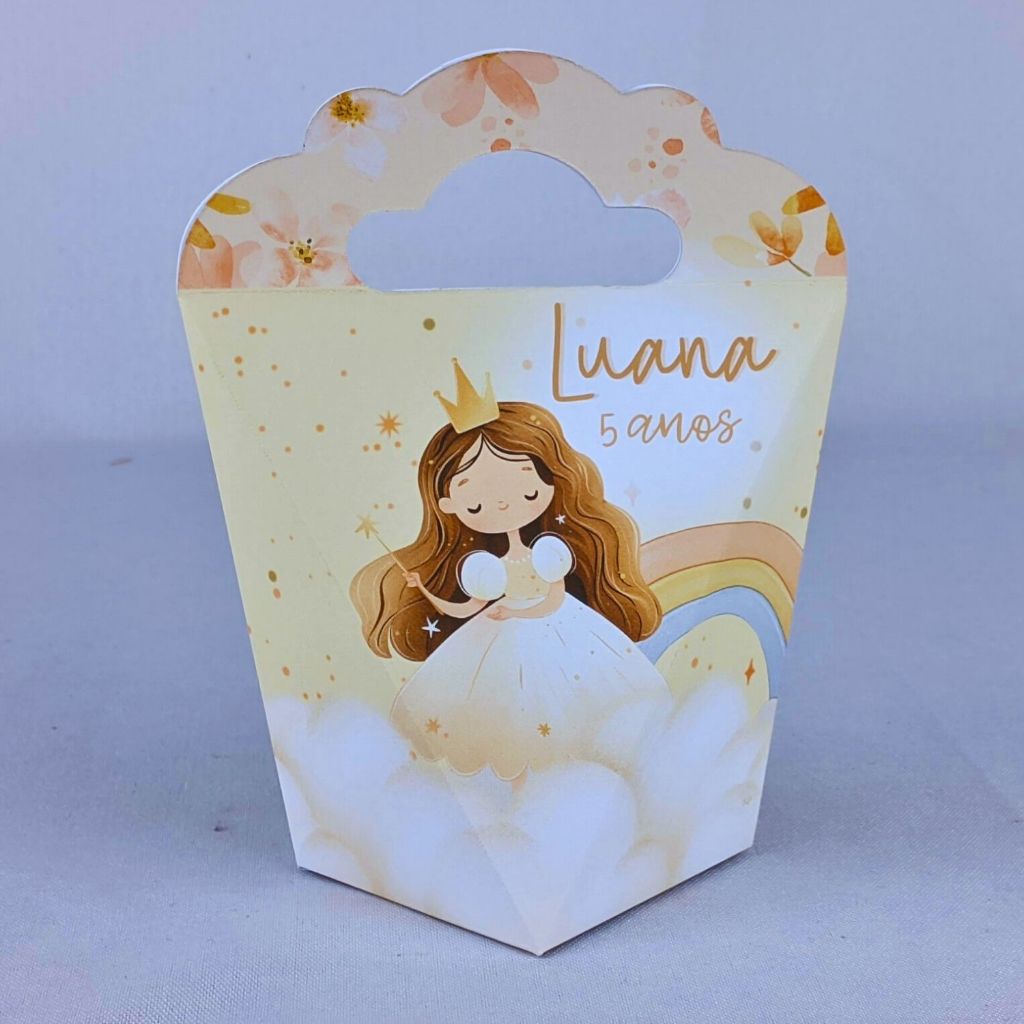 Kit 10 a 80 Caixinhas Personalizadas Princesas Cute Maletinha Coração Com Alça Lembrancinha