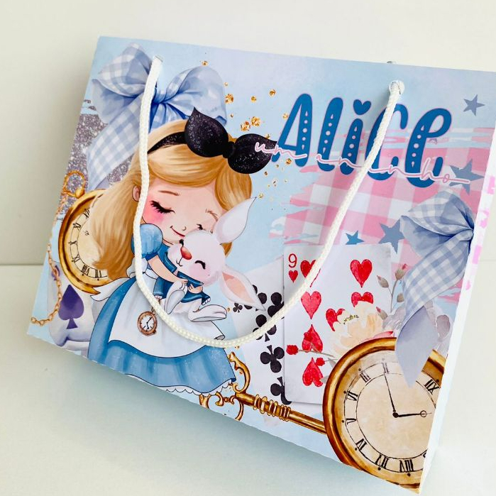 sacolinha personalizada Alice da Maravilha - Lembrancinha de aniversario - sacolinha surpresa