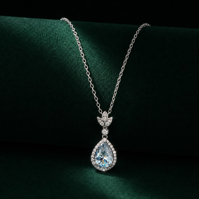 Colar Prata 925 com Moissanite Azul Formato Gota 7,9mm Sofisticado