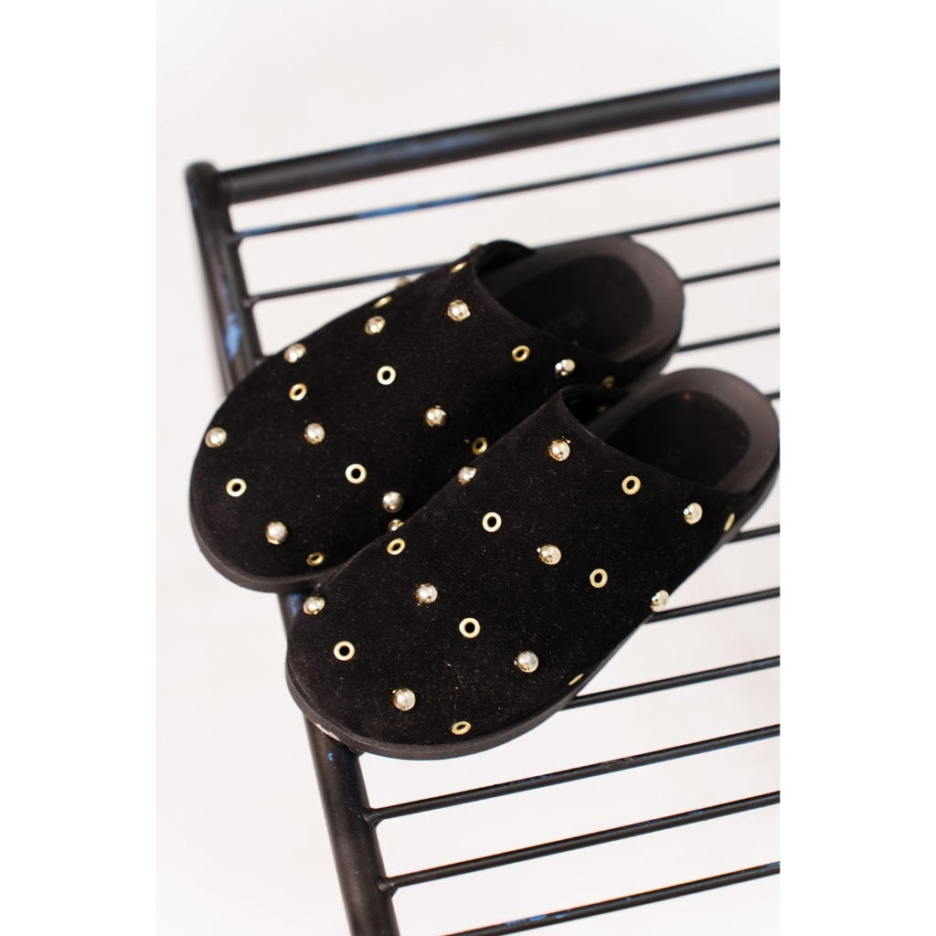 Mule Clog Babuche Feminino Detalhes Em Metal Preto DUBUY "Jôjô" 1910FG