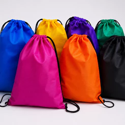 10 Mochilas Sacochilas 20x30 em TNT PERSONALIZADAS