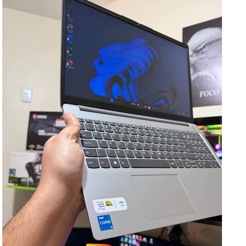 Notebook Lenovo Turbinado Intel Core i5 12º th/16GB RAM/SSD 512GB/Tela 15.6 Notebook Rápido para Trabalho e Estudos