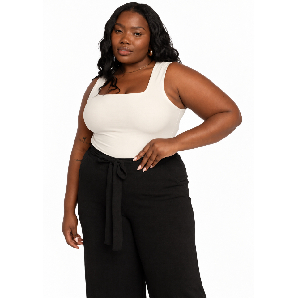 Regata Feminina Plus Size Academia Decote Quadrado Confortável em Suplex Alça Larga Estilosa Casual