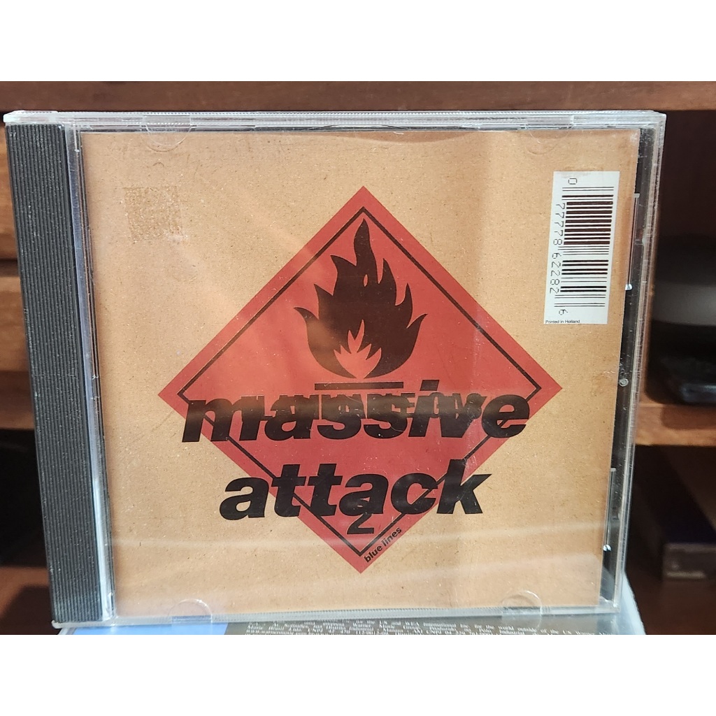 CD MASSIVE ATTACK BLUR LINES (MADE IN UK)