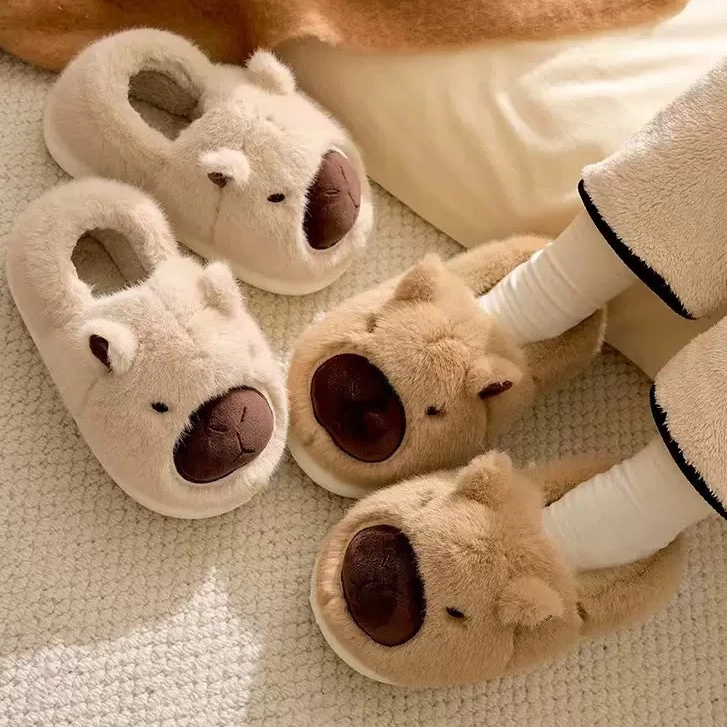 Pantufa Capivara Infantil Antiderrapante Cano Alto Pelúcia Quentinho Frio Inverno Festa do Pijama