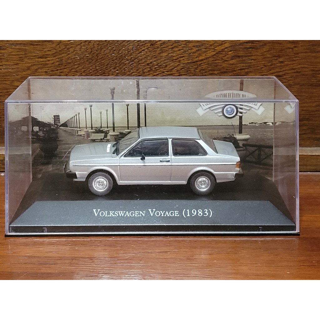 VW Volkswagen Voyage 1983 - Coleção Carros Inesquecíveis do Brasil - Carrinho Miniatura 1/43