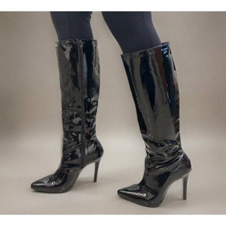 Bota feminina cano alto salto fino verniz zíper forrada em Oferta na Shopee