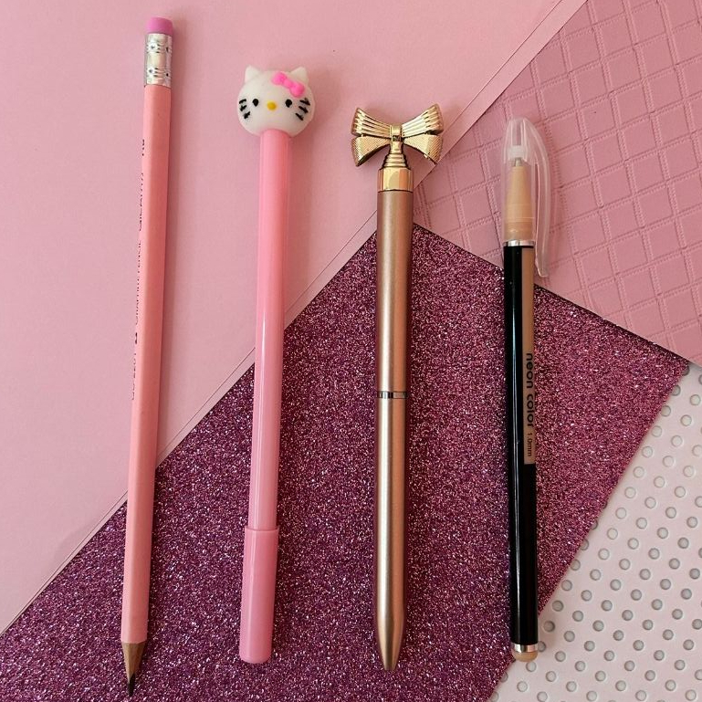 Kit Papelaria Kawaii Hello Kit 4 itens 💗Papelaria Hello Kit - Caneta Hello Kit - Kit Hello Kit 🐱