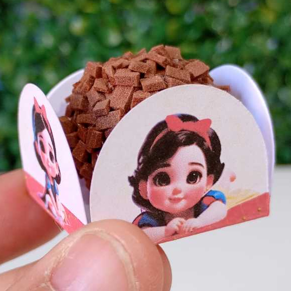 FORMINHA 4 PÉTALAS PARA DOCES BRANCA DE NEVE BABY CUTE BABE PERSONALIZADA DOCINHOS BRIGADEIRO FESTA INFANTIL ANIVERSARIO
