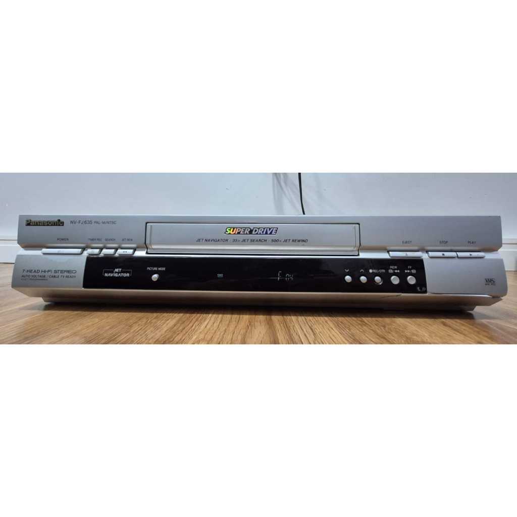 Vídeo Cassete Panasonic 7 Cabeças Nv-fj635 Com Defeito, não entra fita.