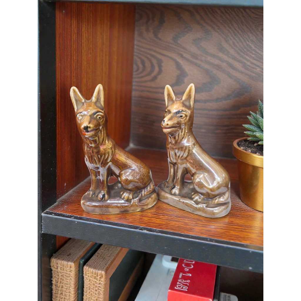 Par Estatuetas Pastor Alemao Ceramica Esmaltada Vintage Brasileira Anos 50 60 Decoracao Antiga