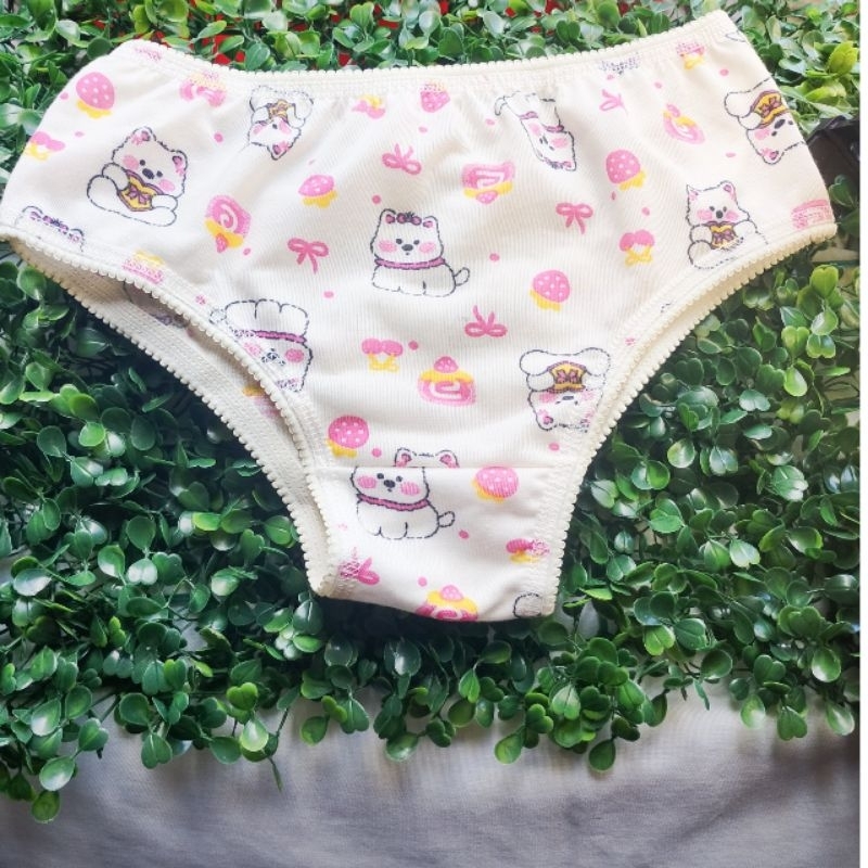 kit com 6 calcinha infantil de algodão com fundo algodão,dia dia confortável,moda intima,estampadas.sem opção de cor.