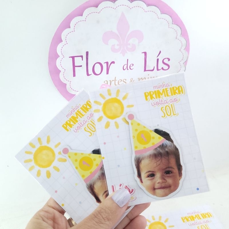 Lembrancinha Imã de Geladeira Personalizado Volta ao Sol Menina Rostinho Aniversário Infantil