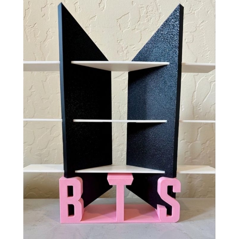 Expositor Prateleira BTS Logo - Para Coleção de Miniaturas, Kpop, BT21 e TinyTAN