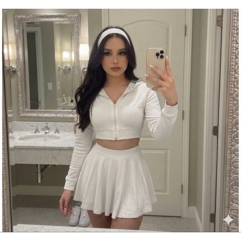 Conjunto Feminino Cropped Manga Longa Saia Curta Plissada Rodada Com Short Faixa Fitness Treino Casual Academia Corrida