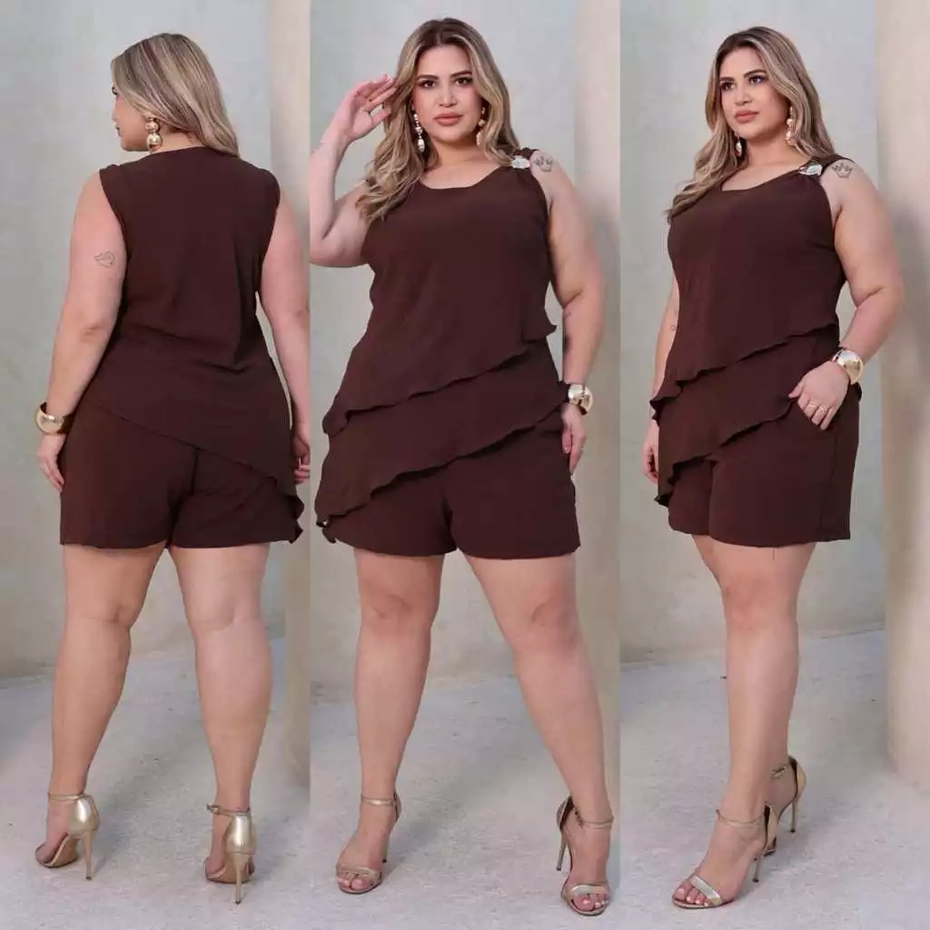 Conjunto Assimétrica + Short Em Tecido duna com Fivela Dourado E fenda Lateral Elegante — imagem 1