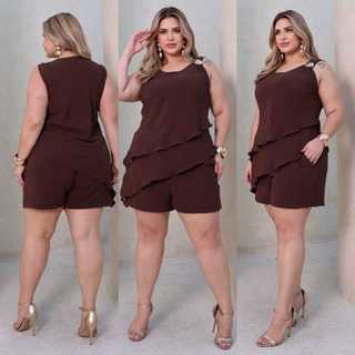 Conjunto Assimétrica + Short Em Tecido duna com Fivela Dourado E fenda Lateral Elegante
