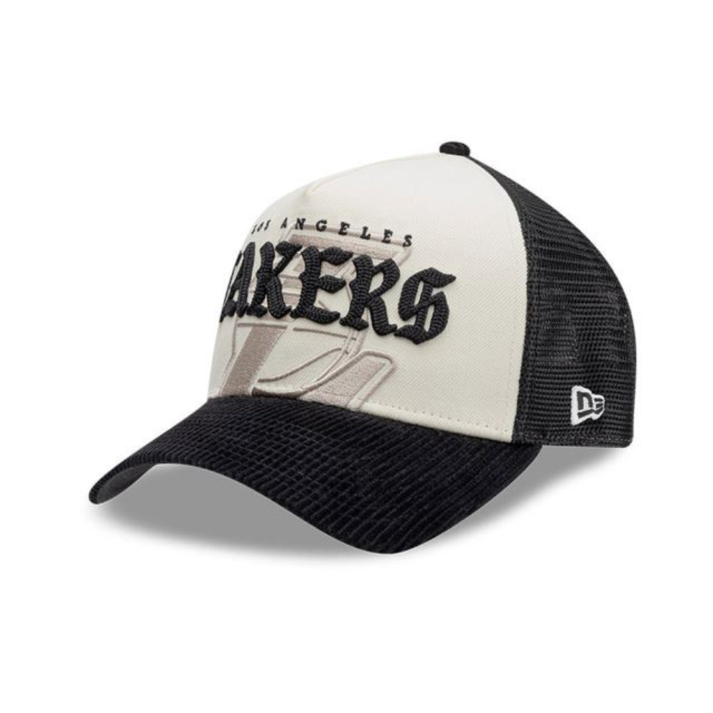 BONÉ NEW ERA 9FORTY A-FRAME LOS ANGELES LAKERS NBA — OLD ENGLISH | AJUSTÁVEL | ORIGINAL