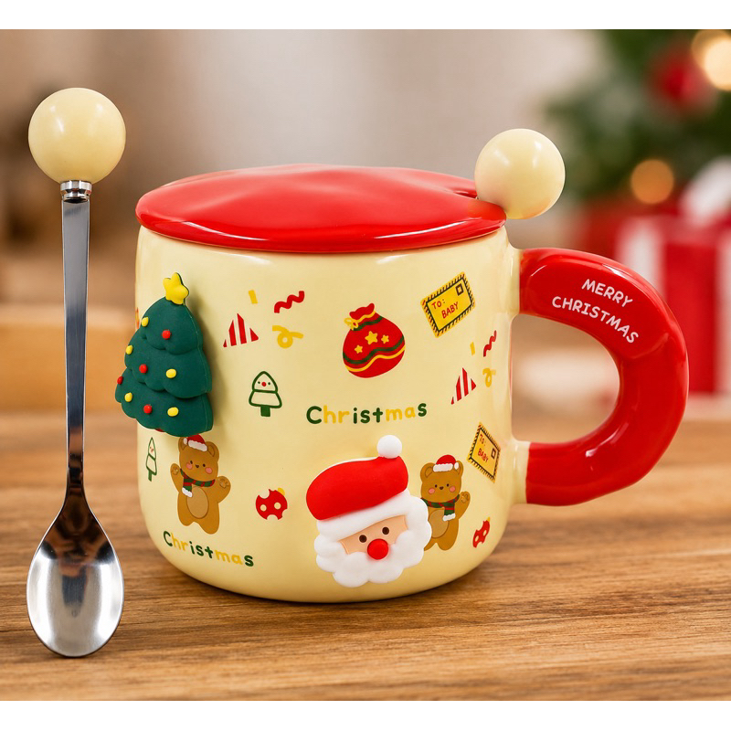CANECA NATALINA CERÂMICA 450ML COM TAMPA COLHER E ÍMÃS PAPAI NOEL ÁRVORE DE NATAL DECORATIVA — imagem 2 de 2