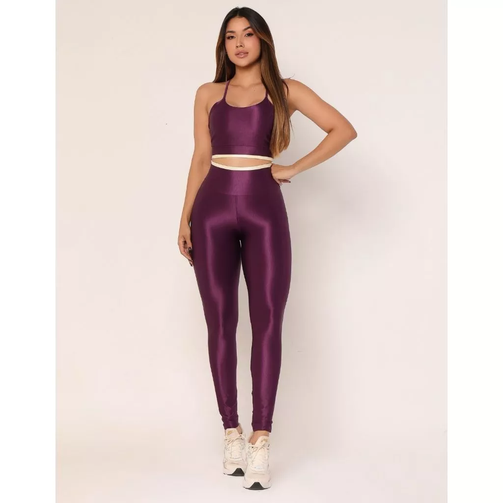 Conjunto Fitness em Canelado Poliamida Calça Legging e Top Feminino Academia
