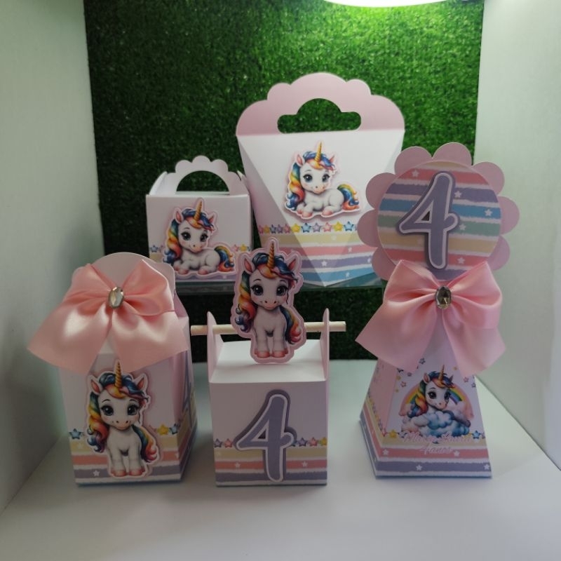 Kit Personalizados caixinhas Unicórnio/Lembrancinhas/festa/aniversário para colar e montar em casa