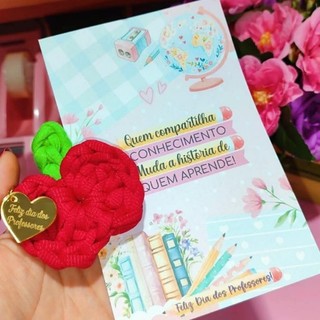 Chaveiro em fio de malha para o dia dos professores