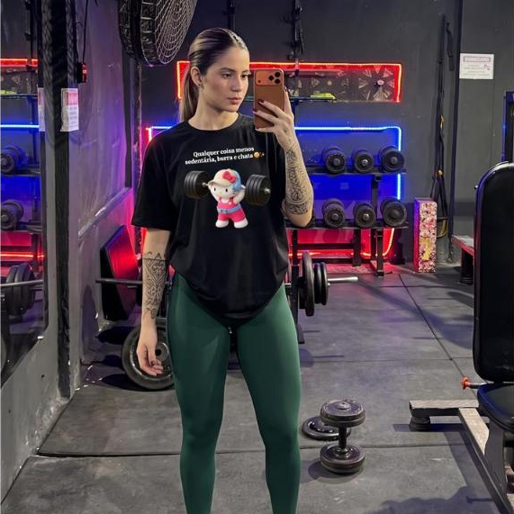 Camiseta Oversized Feminina Academia Menos Burra Feia Chata 100% Algodão Exercícios Corrida