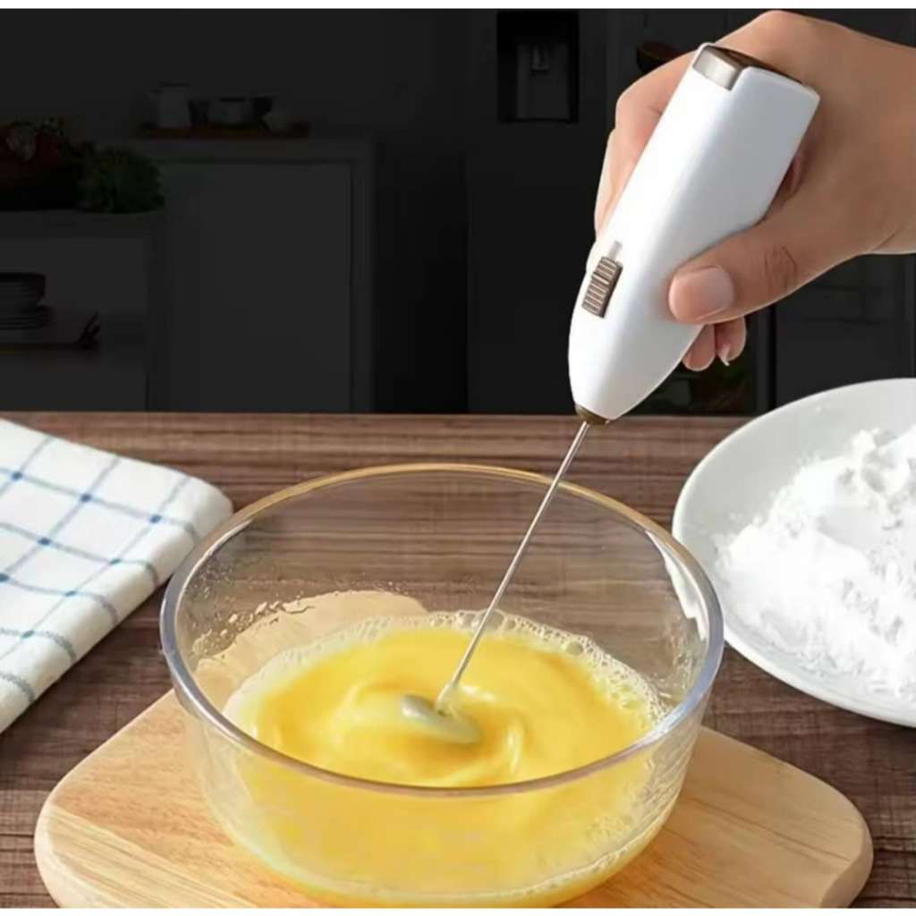 Mini Mixer Elétrico Portátil a Pilha  Misturador de Café, Leite e Bebidas FACIL DE LIMPAR