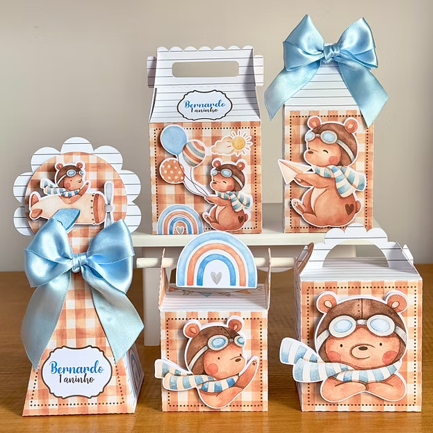 KIT FESTA SÓ UM BOLINHO TEMA URSINHO AVIADOR – LEMBRANCINHAS PERSONALIZADAS