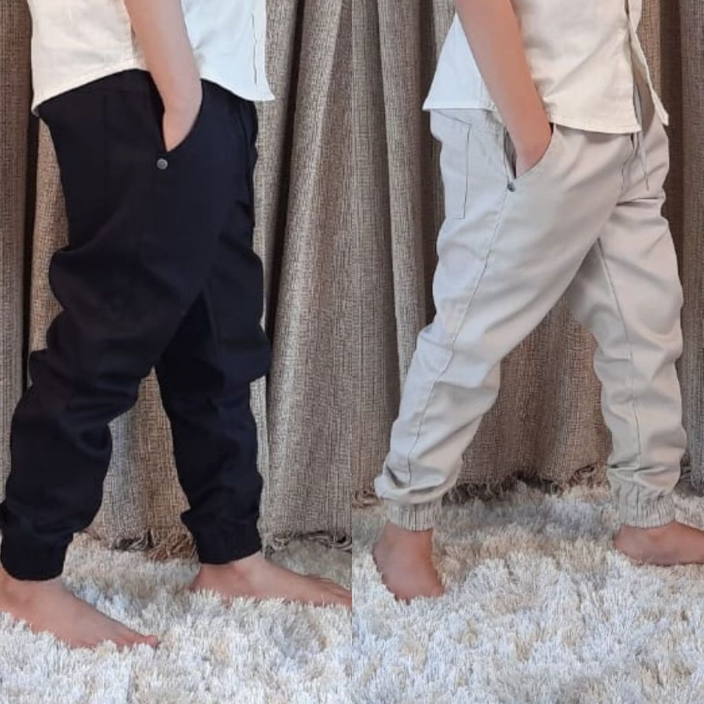Kit 2 Calças Jogger Infantil Menino 4 Bolsos Confortável Coloridas Exclusiva em Oferta na Shopee