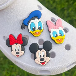 Kit Pins Mickey e Minnie| enfeite para sapato babuche | acessórios fofos para sandália menina e menino