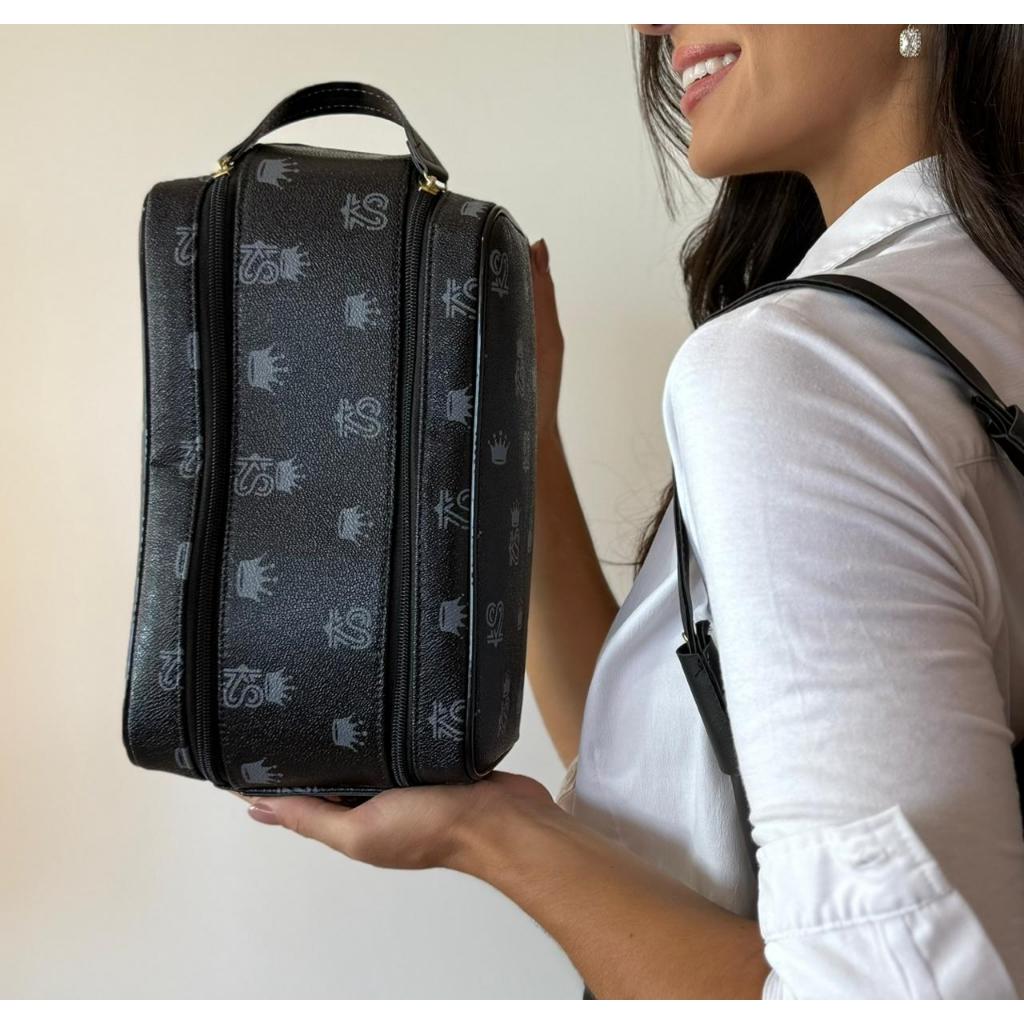 Necessaire Grande Elegante Unissex Bolso Interno Porta Chuteira/Maquiagem Ideal Para Viagens