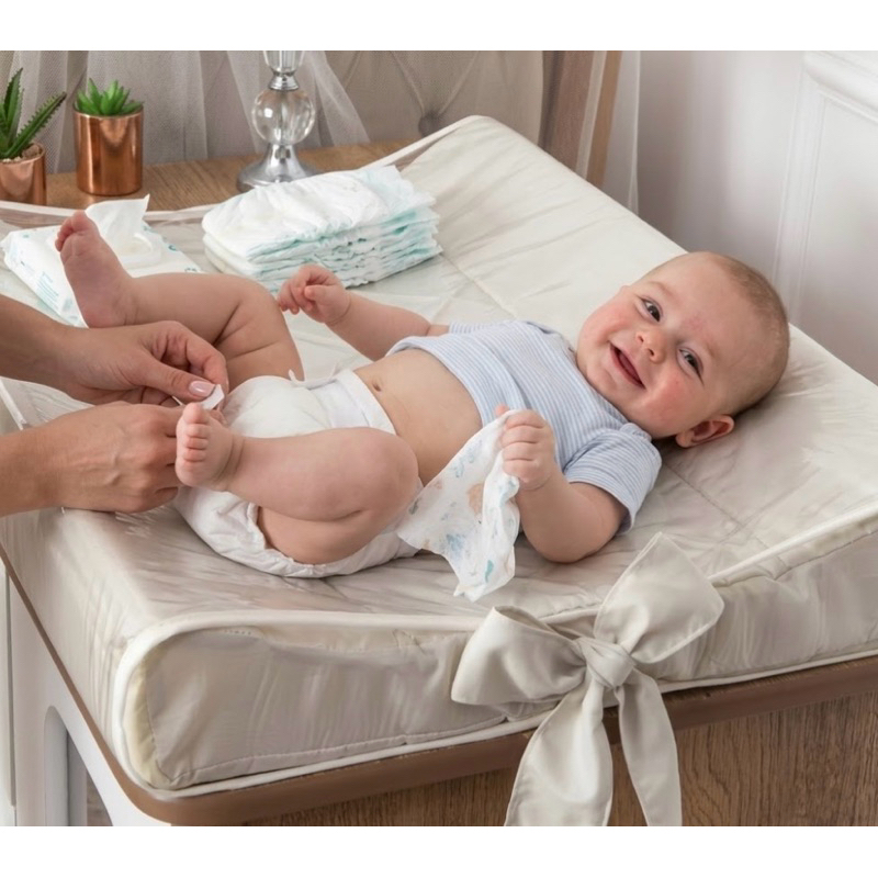 Trocador de Cômoda Luxo: Máximo Conforto e Segurança para o Bebê Capa impermeável Espuma removível para lavagem