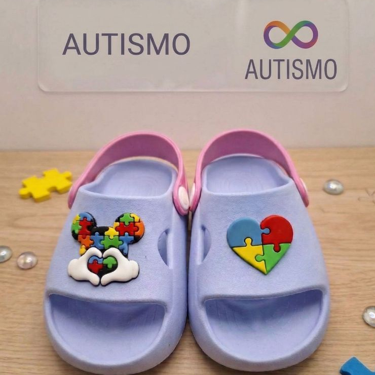 Chinelo Nuvem Menina Menino Autismo Macio Confortavel leve Unissex